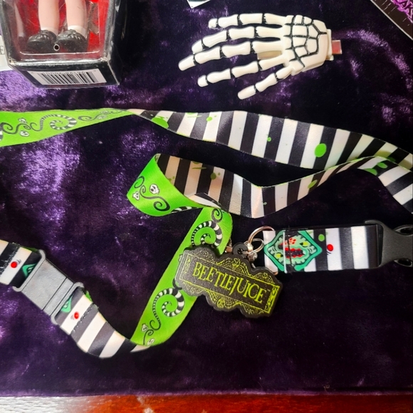 Gothic Fandom Bundle 👻💜💚💀 - Picture 2 of 6